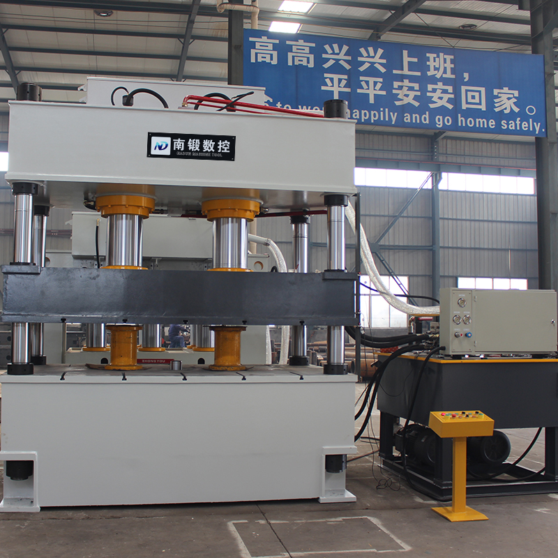 500噸雙缸三梁四柱油壓機(jī)