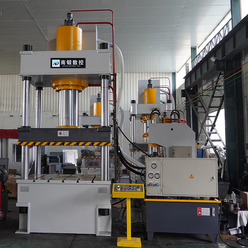 315噸四柱油壓機(jī)