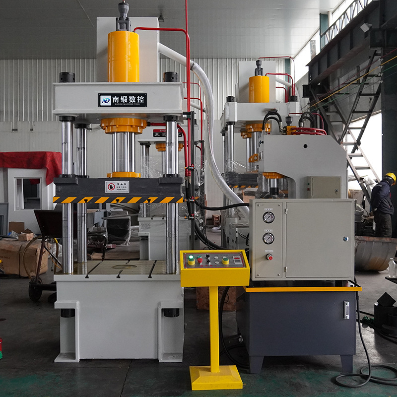 100噸四柱油壓機(jī)滕州實(shí)體廠家拉伸成型壓力機(jī)