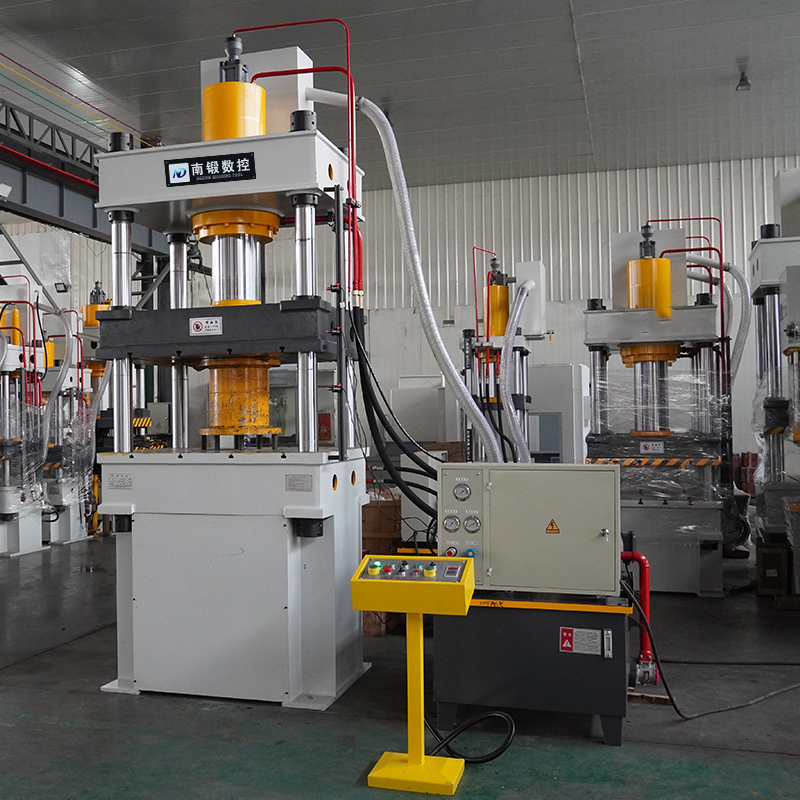 滕州廠家200噸液壓機 上門安裝三梁四柱油壓機 快速三梁四柱液壓機