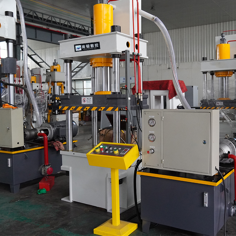 100噸四柱油壓機(jī)滕州實(shí)體廠家拉伸成型壓力機(jī)