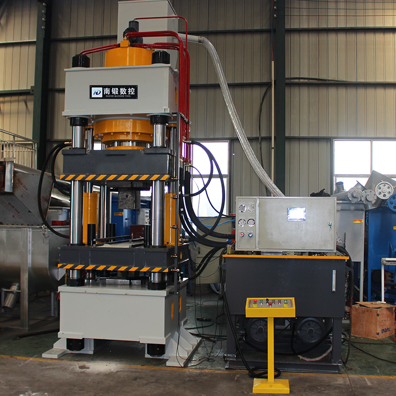 630噸舔磚成型油壓機粉末成型壓力機　