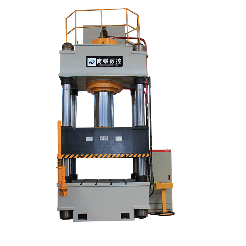 油壓機加油前的注意事項