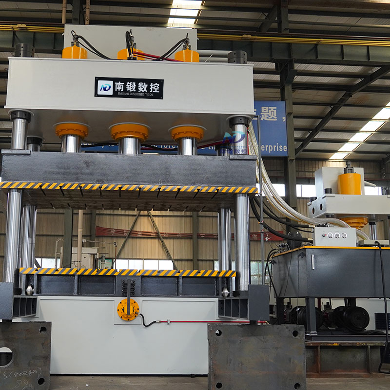 1000噸四柱油壓機(jī)