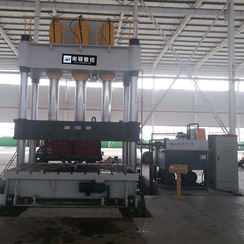 800噸四柱液壓機雙缸大臺面三梁四柱油壓機液壓機廠家滕州