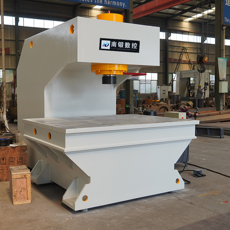 定制單柱油壓機(jī) 200噸單臂油壓機(jī)  鋼板校正壓力機(jī)