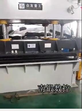 160噸熱壓成型液壓機試機視頻 