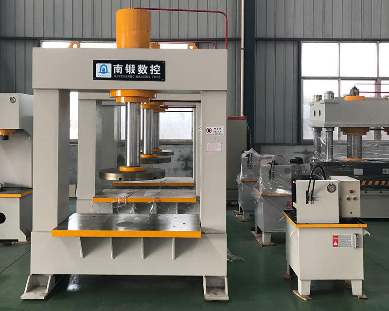 100噸龍門式油壓機(jī) 實(shí)心輪胎壓胎機(jī)