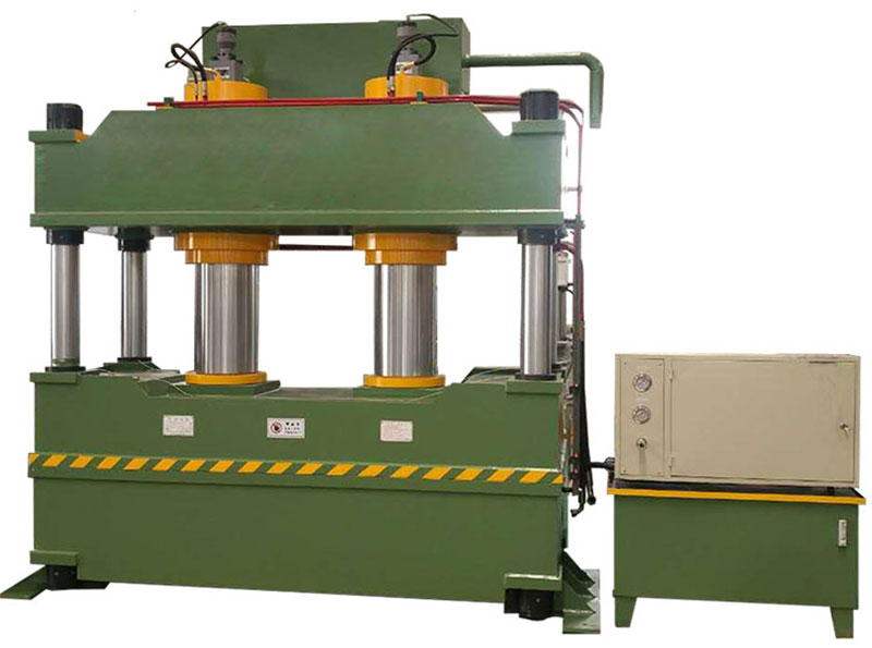 對于四柱油壓機來說那些方面最重要？購買時應該注意什么？