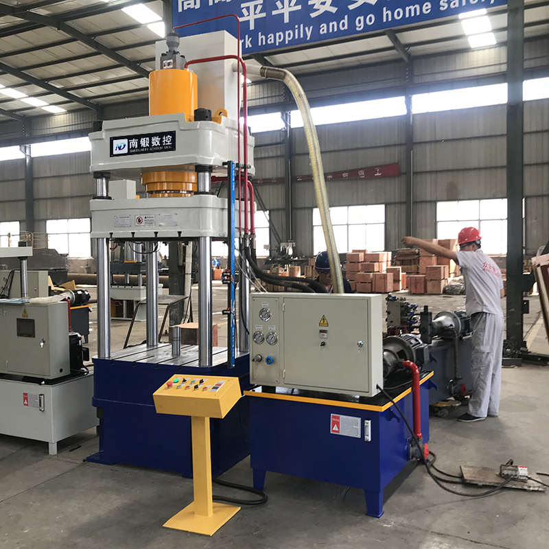 滕州廠家200噸兒童拼圖深壓紋熱壓機木質拼圖益智玩具油壓機