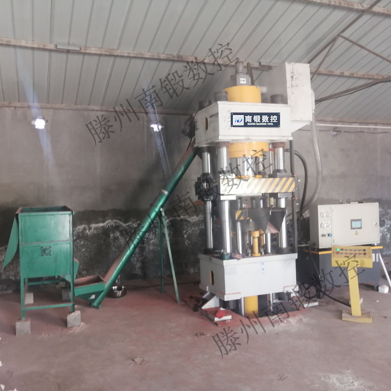 采購315噸牛羊舔磚液壓機求推薦質(zhì)量好廠家？