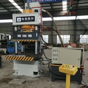 育苗塊壓制成型液壓機(jī)的特點(diǎn)