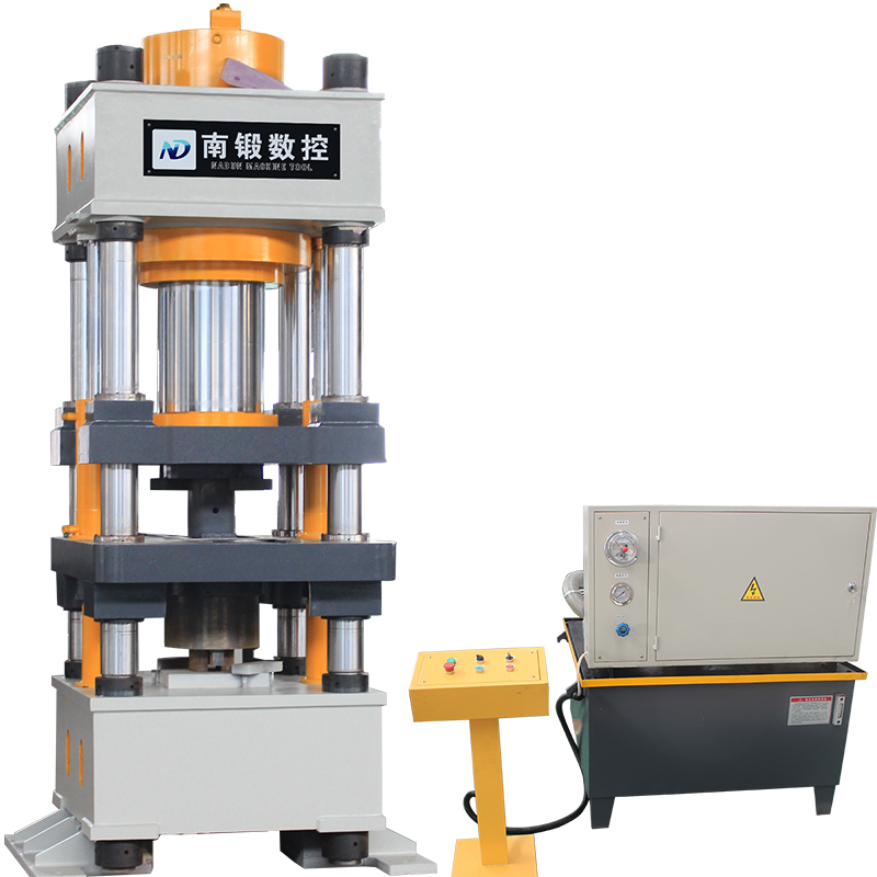 500t牛羊舔磚油壓機 鹽磚壓塊油壓機