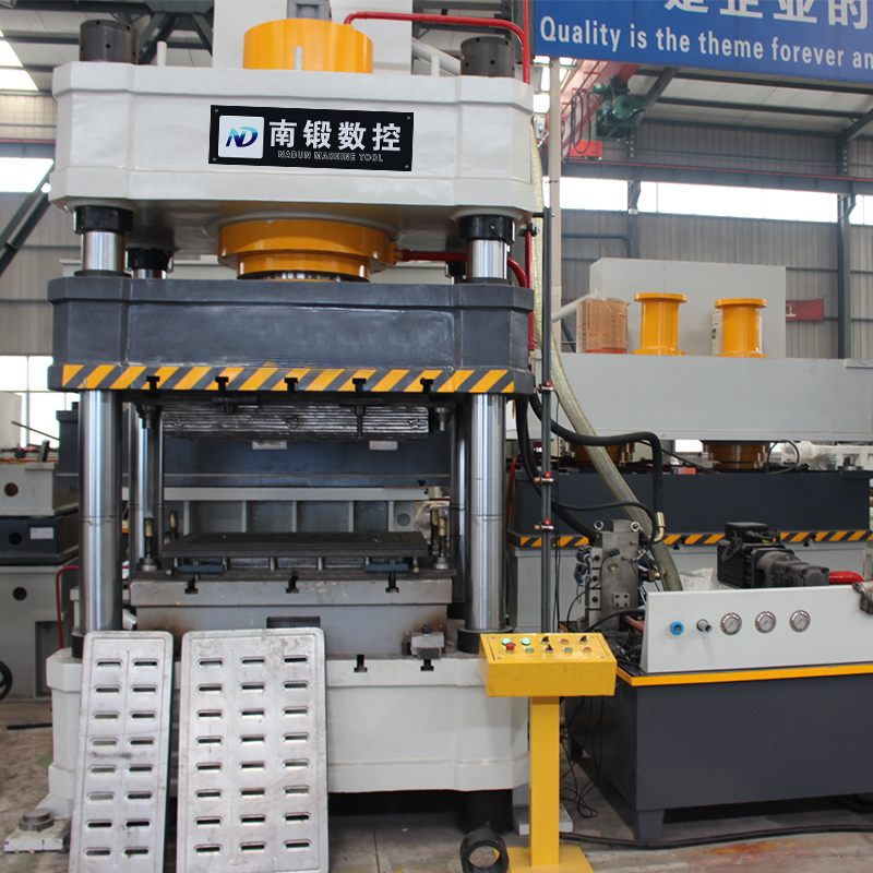 不銹鋼地溝蓋板成型油壓機生產加工需要多少噸？