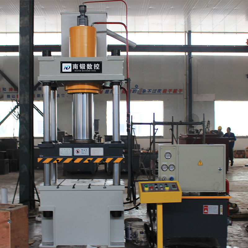 200T漏水篦子成型油壓機，200噸金屬成型四柱油壓機