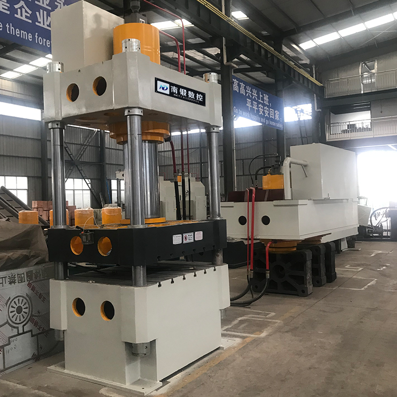 315T三梁四柱油壓機，315噸不銹鋼拉伸成型油壓機