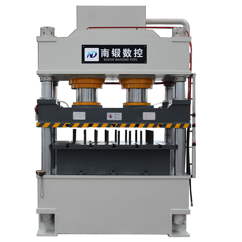 630T雙缸四柱油壓機(jī)，630噸汽車鈑金成型油壓機(jī)