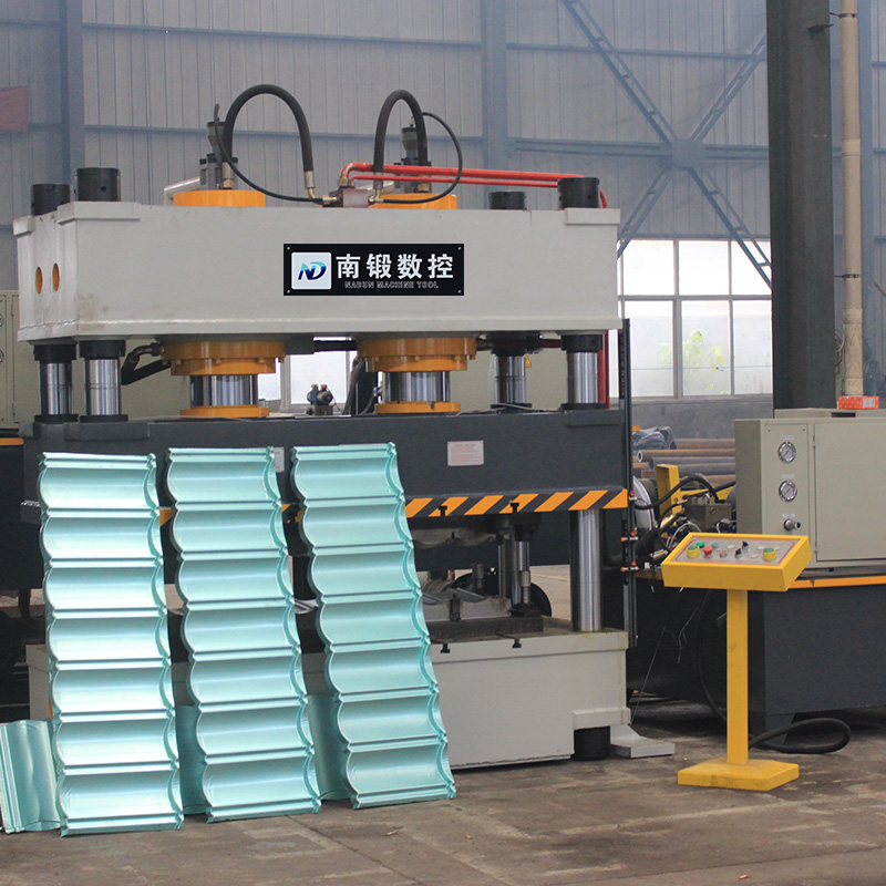 金屬瓦成型液壓機(jī)315噸彩石瓦壓型油壓機(jī)雙缸四柱壓力機(jī)