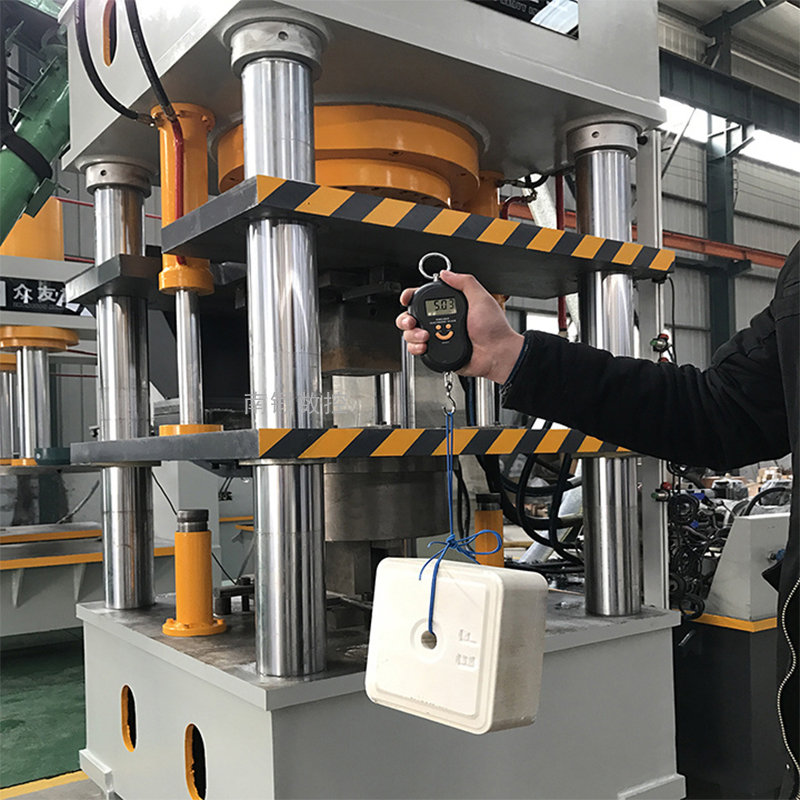 全自動粉末成型液壓機500t牛羊舔磚鹽磚機10公斤鹽塊油壓機