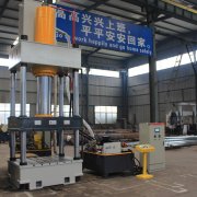 液壓機生產(chǎn)廠家315噸四柱油壓機結構性能特點  