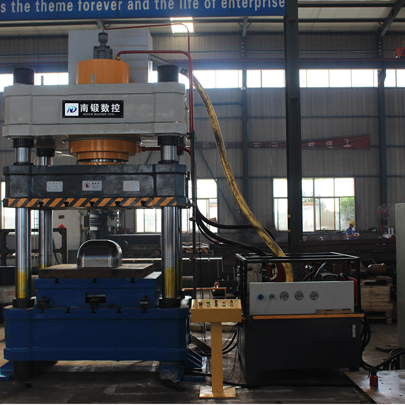 400噸伺服系統(tǒng)液壓機拉伸成型壓力機液壓機廠家