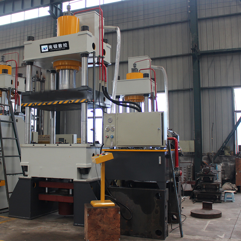 315噸油壓機廠家315T拉伸成型四柱液壓機南鍛數控