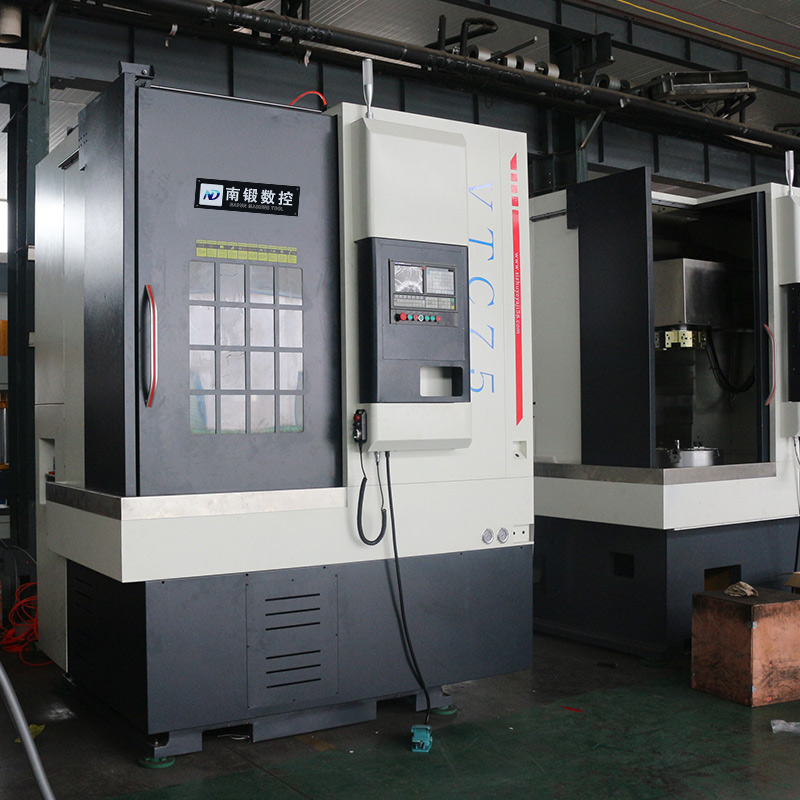 VTC750數(shù)控立車輪轂剎車鼓自動鼓切削立車