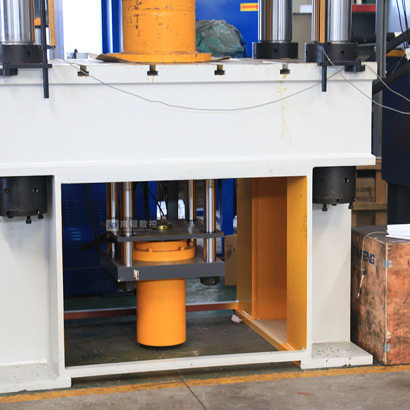 630噸封頭拉伸機(jī)不銹鋼金屬電動車鈑金成型油壓機(jī)